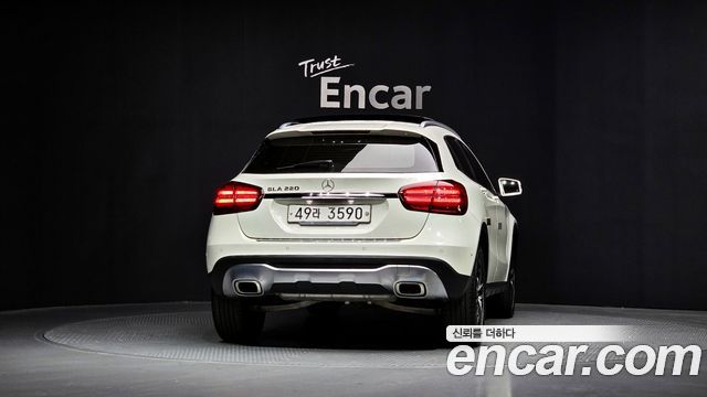Mercedes-Benz GLA-Class из Кореи Encar