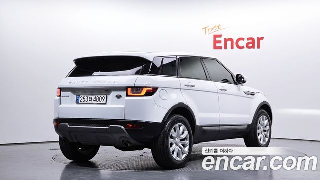 Land Rover Range Rover Evoque 2.0 TD4 SE — пробег 78 349 км — фото 2 из 5