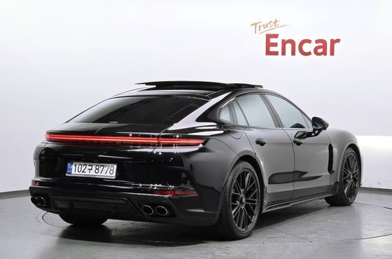 Porsche Panamera 4.0 GTS — пробег 9 669 км — фото 2 из 5