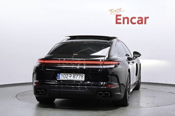 Porsche Panamera 4.0 GTS — пробег 9 669 км — фото 4 из 5