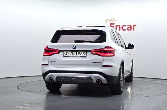 BMW X3 xDrive 20i Luxury — пробег 52 333 км — фото 4 из 5