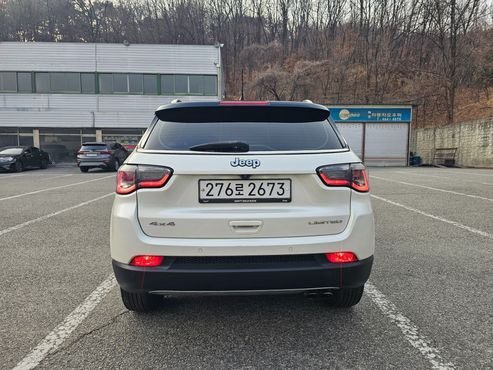 Jeep Compass 2.4 Limitied AWD — пробег 69 500 км — фото 4 из 5