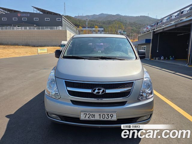 Hyundai Starex 12-Seater Wagon CVX Luxury — пробег 151 831 км — фото 1 из 5