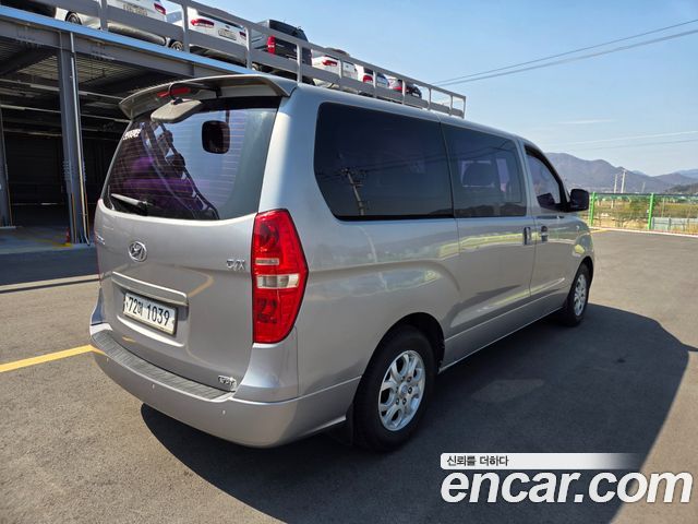 Hyundai Starex 12-Seater Wagon CVX Luxury — пробег 151 831 км — фото 5 из 5