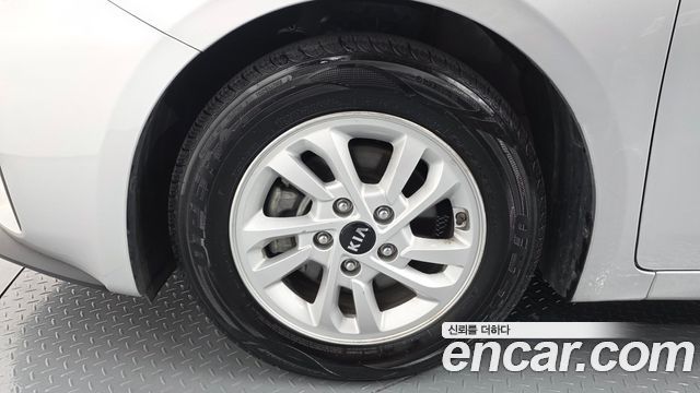 Kia K3 из Кореи Encar