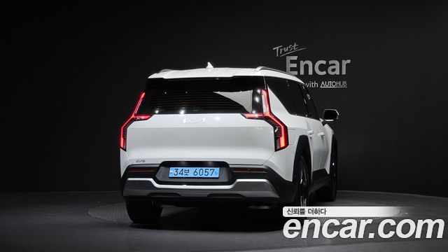 Kia EV9 из Кореи Encar