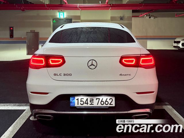 Mercedes-Benz GLC-Class GCL300 4MATIC Coupe — пробег 28 000 км — фото 2 из 5