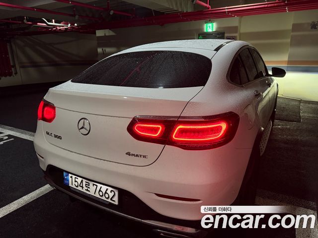 Mercedes-Benz GLC-Class GCL300 4MATIC Coupe — пробег 28 000 км — фото 3 из 5
