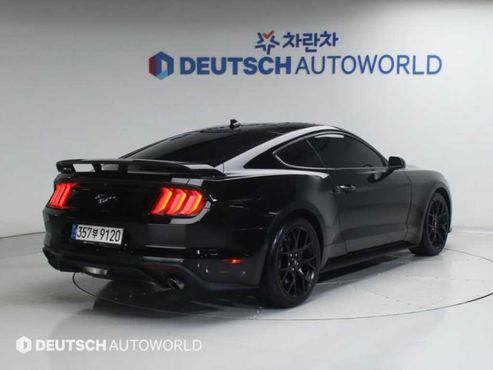 Ford Mustang Coupe — пробег 49 156 км — фото 2 из 5