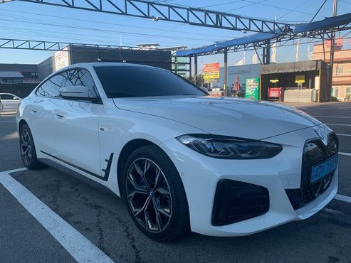 BMW i4 eDrive40 M Sports — пробег 48 000 км — фото 2 из 5