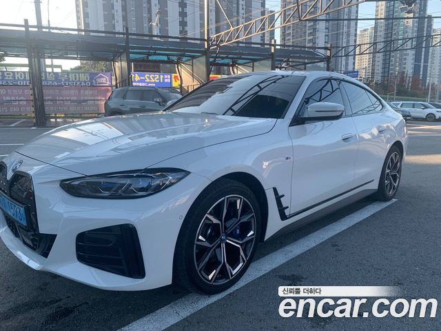 BMW i4 eDrive40 M Sports — пробег 48 000 км — фото 3 из 5