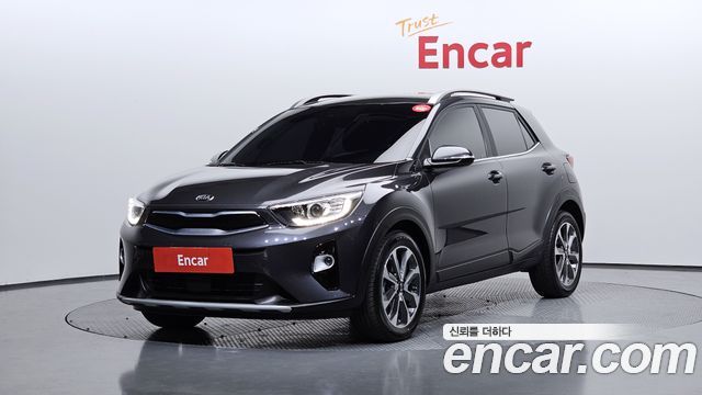 Kia Stonic из Кореи Encar