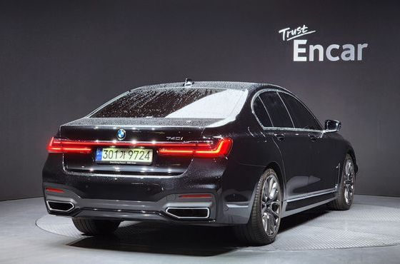 BMW 7-Series 740i M Sport — пробег 39 133 км — фото 2 из 5