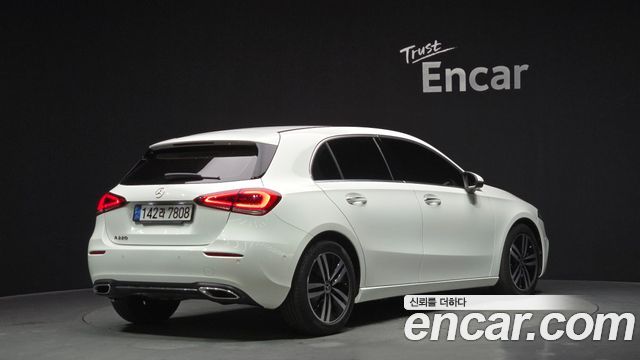 Mercedes-Benz A-Class A220 Hatchback — пробег 38 235 км — фото 2 из 5