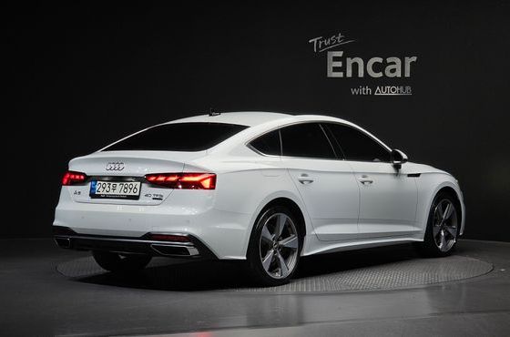 Audi A5 40 TFSI Quattro Sportback — пробег 26 297 км — фото 2 из 5