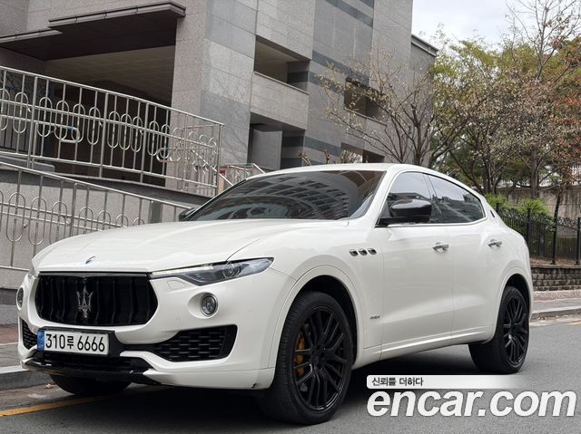 Maserati Levante 3.0 S AWD GranSport — пробег 172 345 км — фото 1 из 5