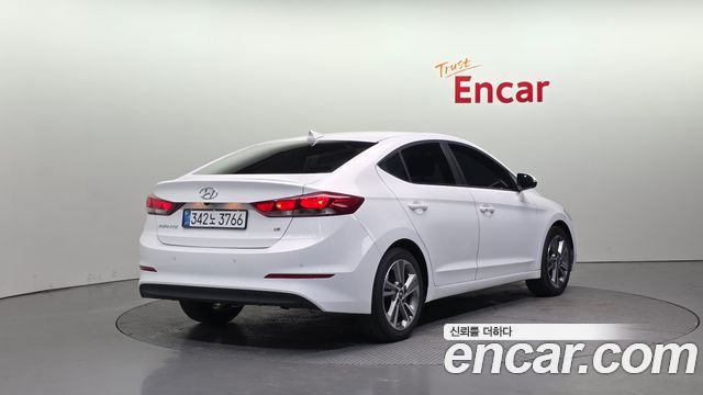 Hyundai AVANTE из Кореи Encar