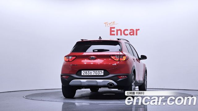 Kia Stonic из Кореи Encar