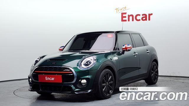Mini Cooper 5Door Standard 3rd — пробег 96 016 км — фото 1 из 5