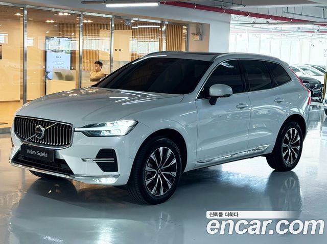 Volvo XC60 B5 Ultra Bright — пробег 9 750 км — фото 1 из 5