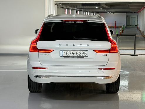 Volvo XC60 B5 Ultra Bright — пробег 9 750 км — фото 4 из 5