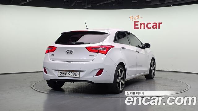 Hyundai i30 Diesel 1.6 VGT Extreme — пробег 138 267 км — фото 2 из 5