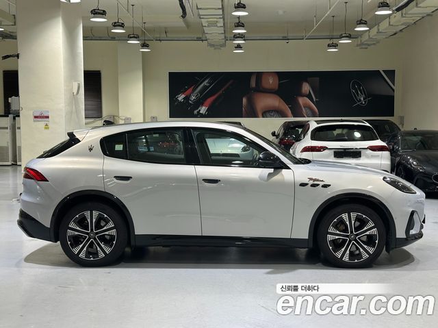 Maserati Grecale из Кореи Encar