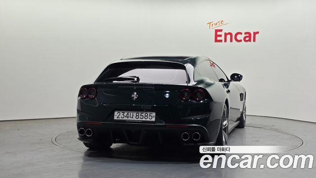 Ferrari GTC4 Lusso из Кореи Encar