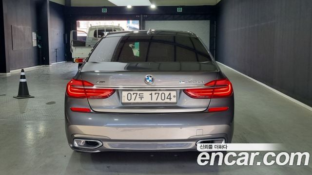 BMW 7-Series 740Ld xDrive M Sport — пробег 172 000 км — фото 4 из 5