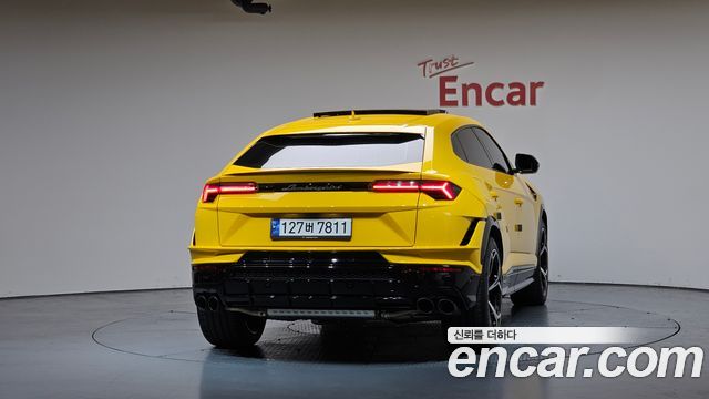 Lamborghini Urus 4.0 V8 S — пробег 7 927 км — фото 4 из 5