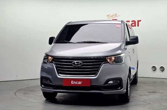 Hyundai Starex Van 5-Seater Modern — пробег 96 473 км — фото 3 из 5
