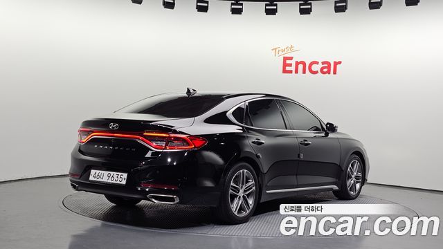 Hyundai Grandeur из Кореи Encar
