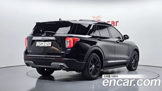 Ford Explorer 2.3 LimIted 4WD — пробег 66 447 км — фото 2 из 5