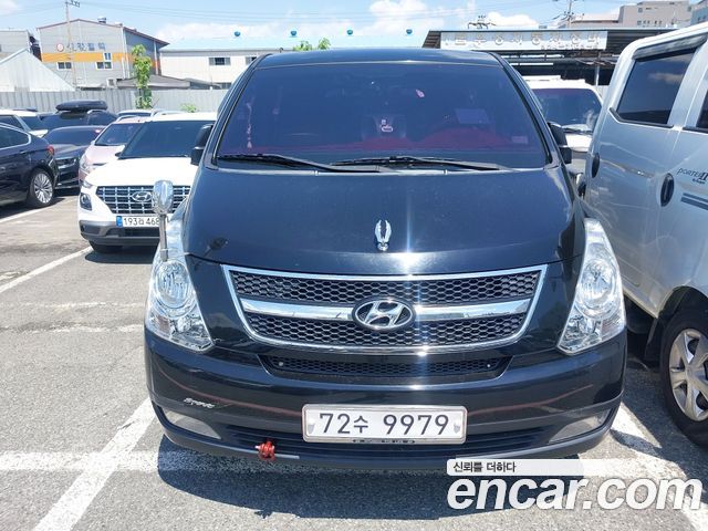 Hyundai Starex 11-Seater Wagon Premium Leisure Pack — пробег 94 977 км — фото 2 из 5