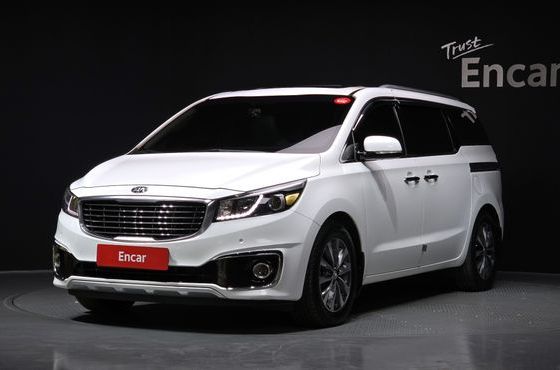 Kia Carnival 9-seater Luxury — пробег 103 814 км — фото 1 из 5
