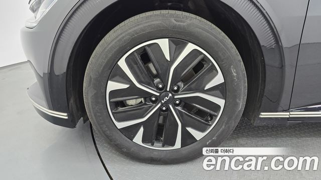 Kia EV6 Standard 4WD Earth — пробег 77 802 км — фото 5 из 5