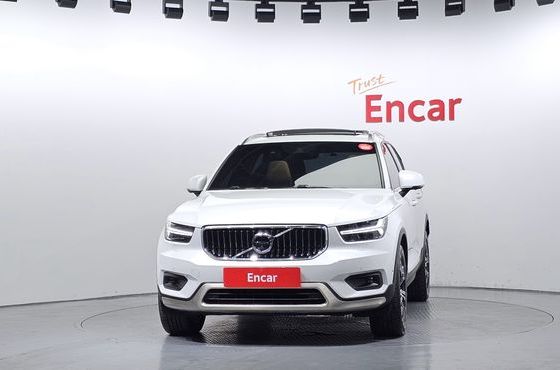 Volvo XC40 B4 Inscription — пробег 81 758 км — фото 3 из 5
