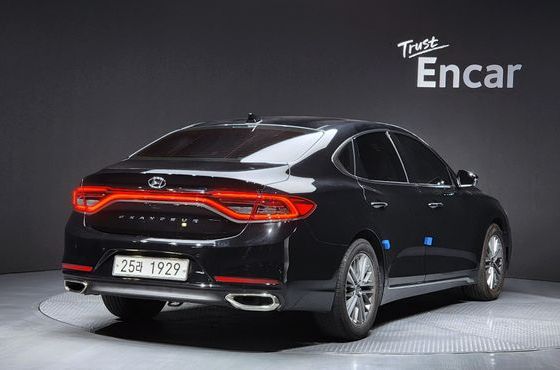 Hyundai Grandeur 2.4 Premium — пробег 39 071 км — фото 2 из 5