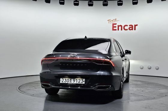 Hyundai Grandeur 2.5 Exclusice — пробег 89 800 км — фото 4 из 5