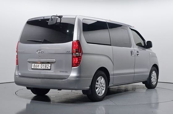 Hyundai Starex Van 5-Seater Modern — пробег 129 751 км — фото 2 из 5