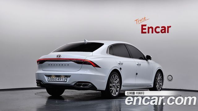 Hyundai Grandeur из Кореи Encar