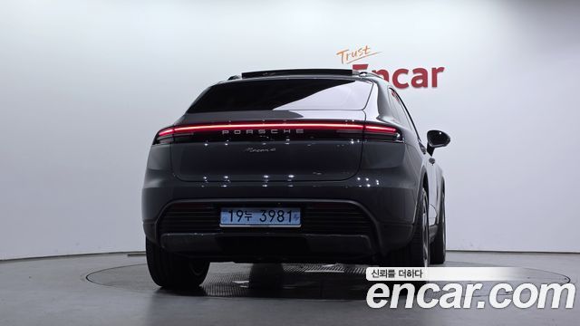 Porsche Macan из Кореи Encar