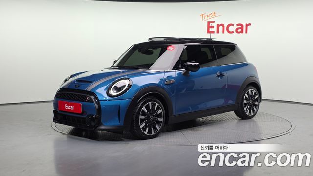 Mini Cooper Classic Launch Pack Third Generation — пробег 51 931 км — фото 1 из 5