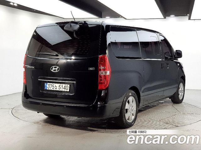 Hyundai Starex Urban 9-Seater Premium — пробег 76 300 км — фото 4 из 5