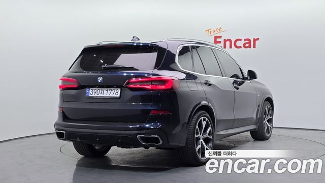 BMW X5 xDrive 30d M Sport — пробег 98 336 км — фото 2 из 5