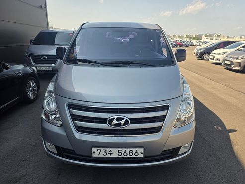 Hyundai Starex 12-Seater Wagon Smart — пробег 140 720 км — фото 3 из 5