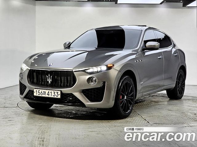 Maserati Levante из Кореи Encar
