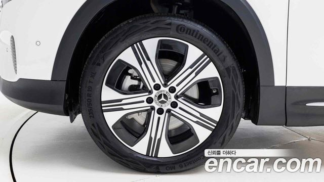 Mercedes-Benz EQB из Кореи Encar