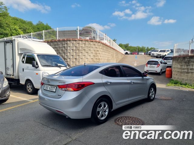 Hyundai AVANTE M16 GDI Blue Saver — пробег 109 950 км — фото 4 из 5