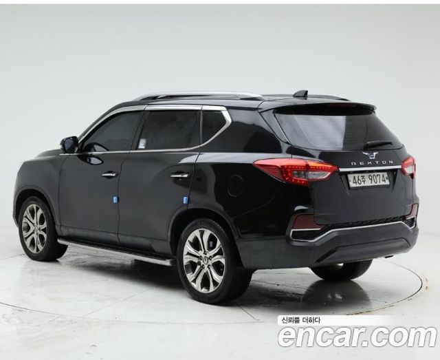 Ssangyong Rexton Diesel 2.2 4WD Heritage — пробег 57 300 км — фото 4 из 5
